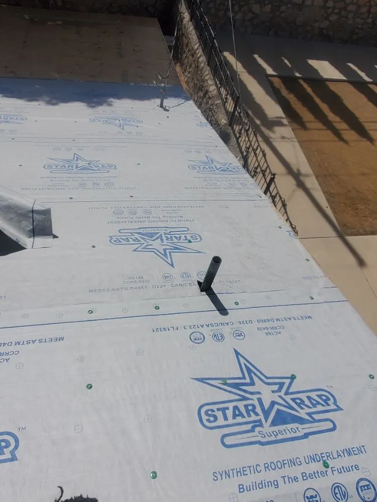 Slide of El Paso Roofing 915