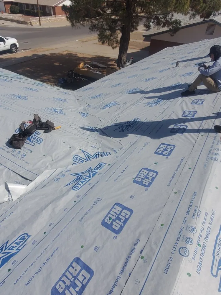 Slide of El Paso Roofing 915