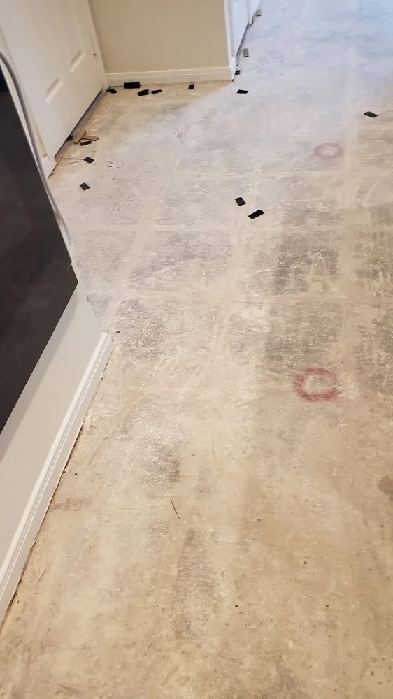 Slide of El Patron Services Construction