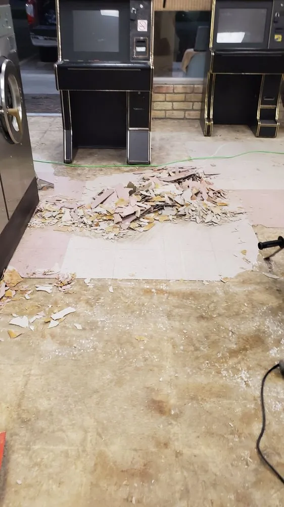 Slide of El Patron Services Construction