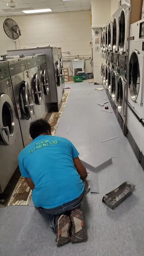 Slide of El Patron Services Construction