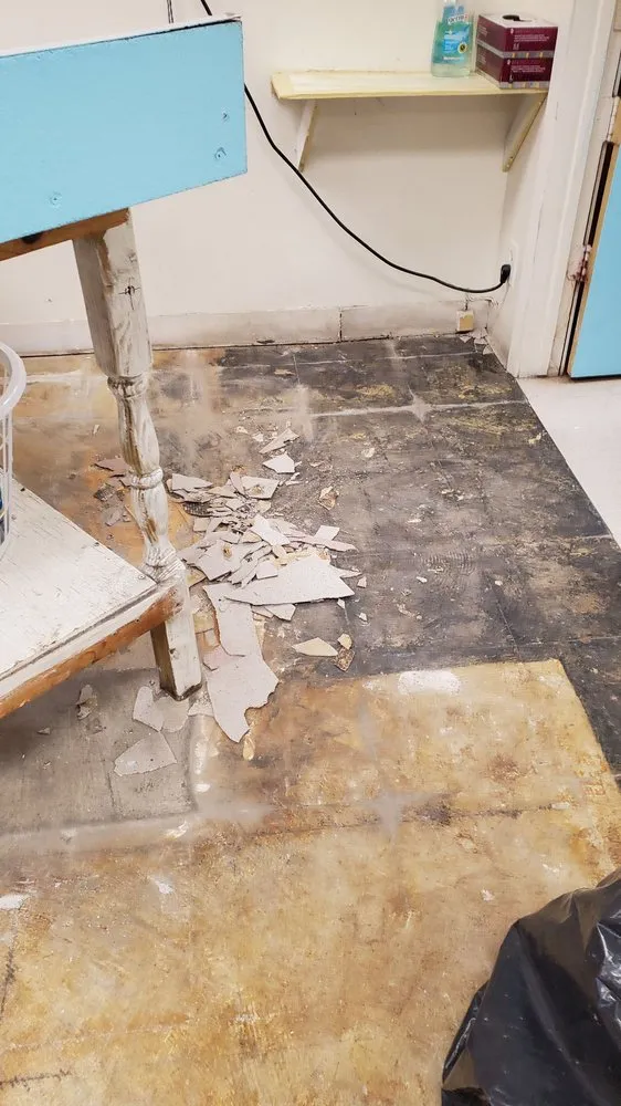 Slide of El Patron Services Construction