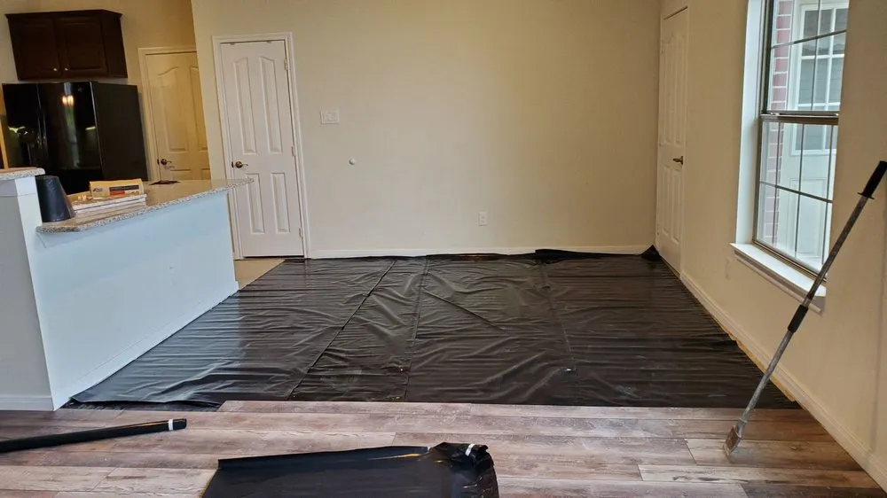 Slide of El Patron Services Construction