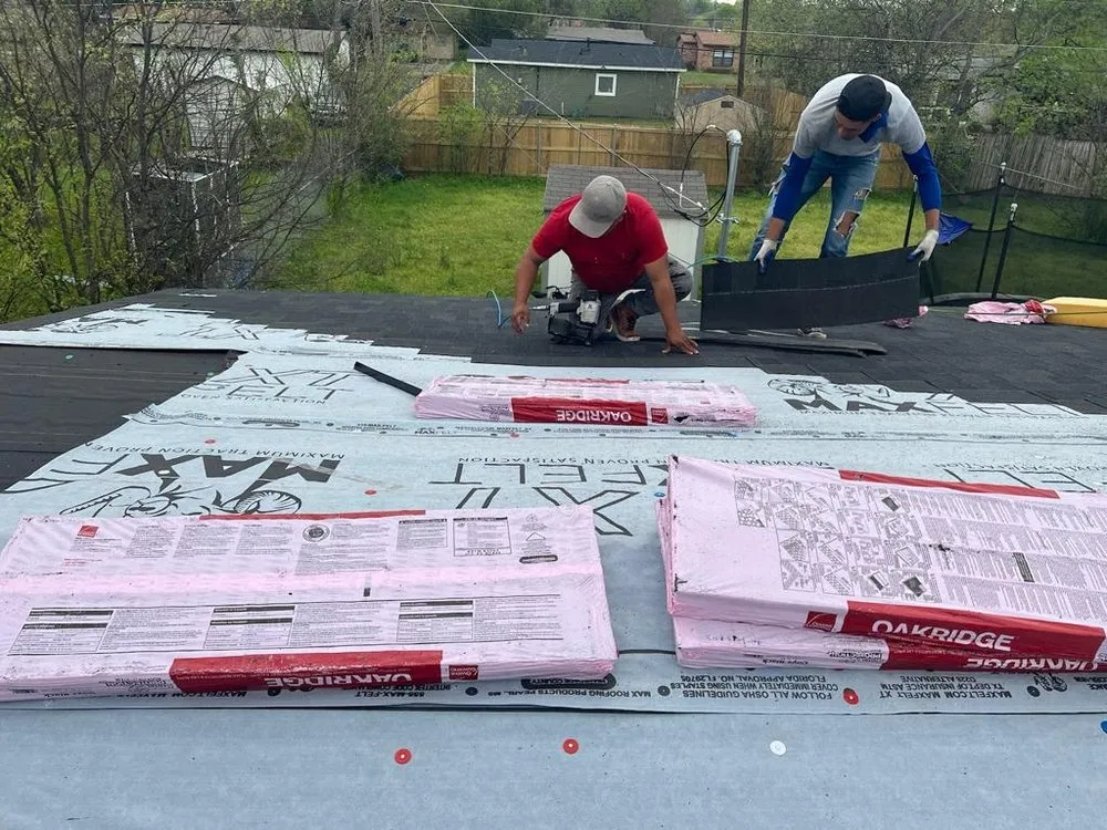 Slide of El Potosino Roofing and Construction