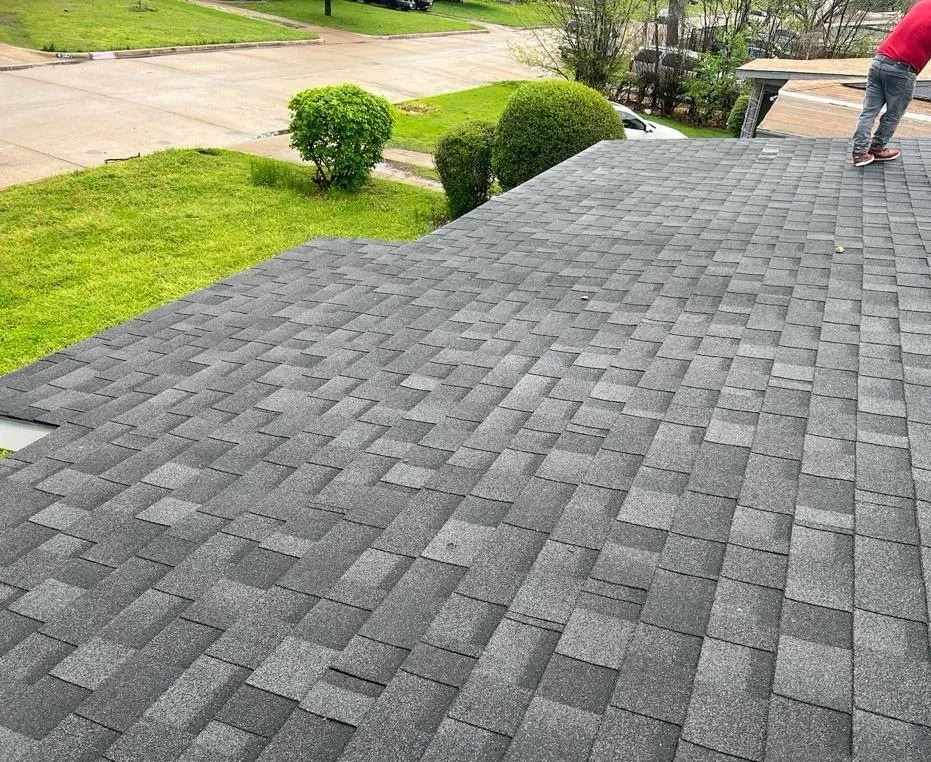 Slide of El Potosino Roofing and Construction