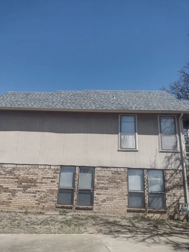 Slide of El Potosino Roofing and Construction