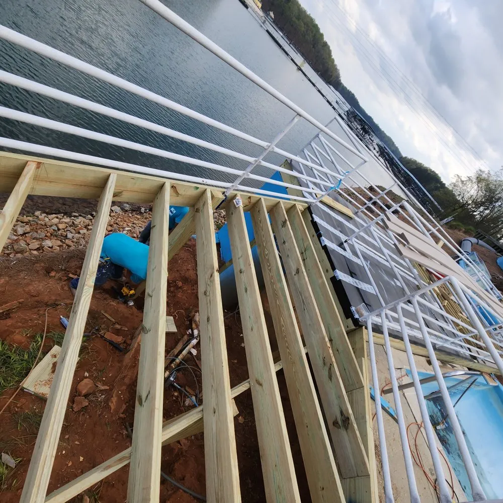 Slide of El Renovation