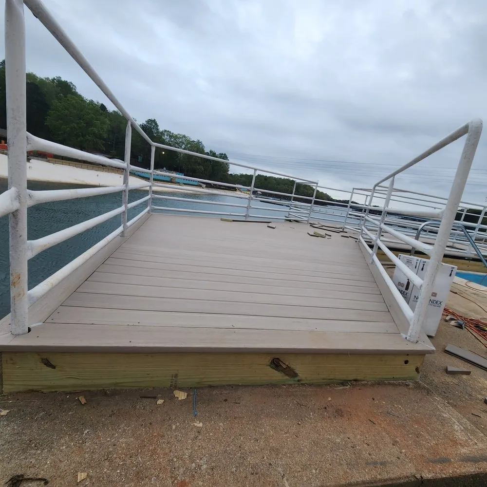 Slide of El Renovation