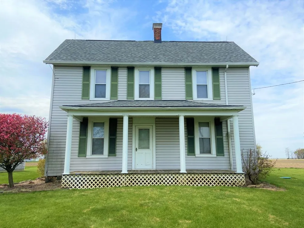 Slide of E&L Roofing