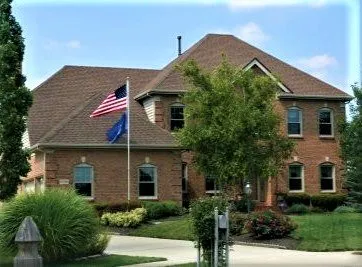 Slide of E&L Roofing