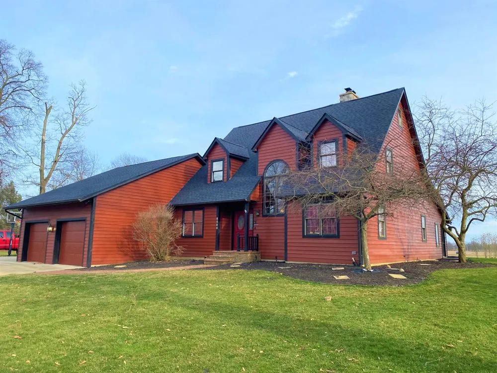 Slide of E&L Roofing