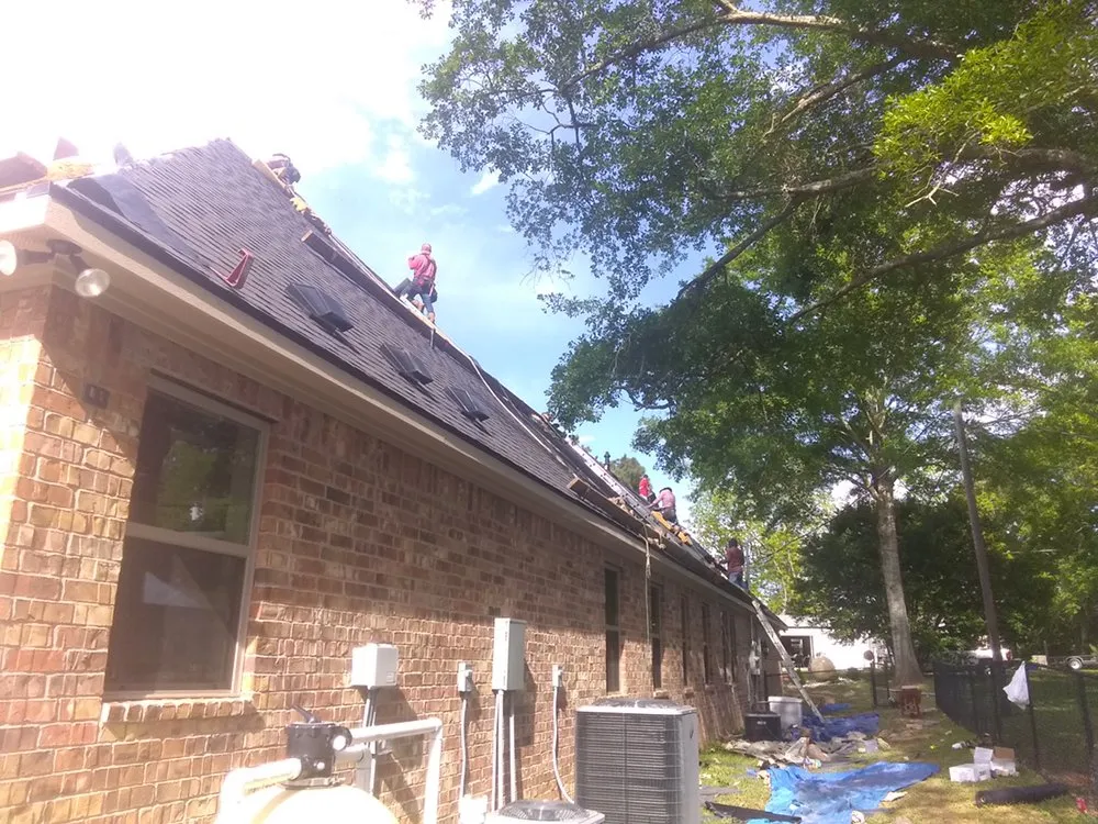 Slide of El Sol Roofing