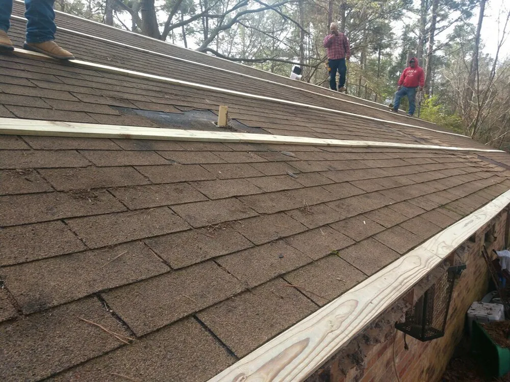 Slide of El Sol Roofing