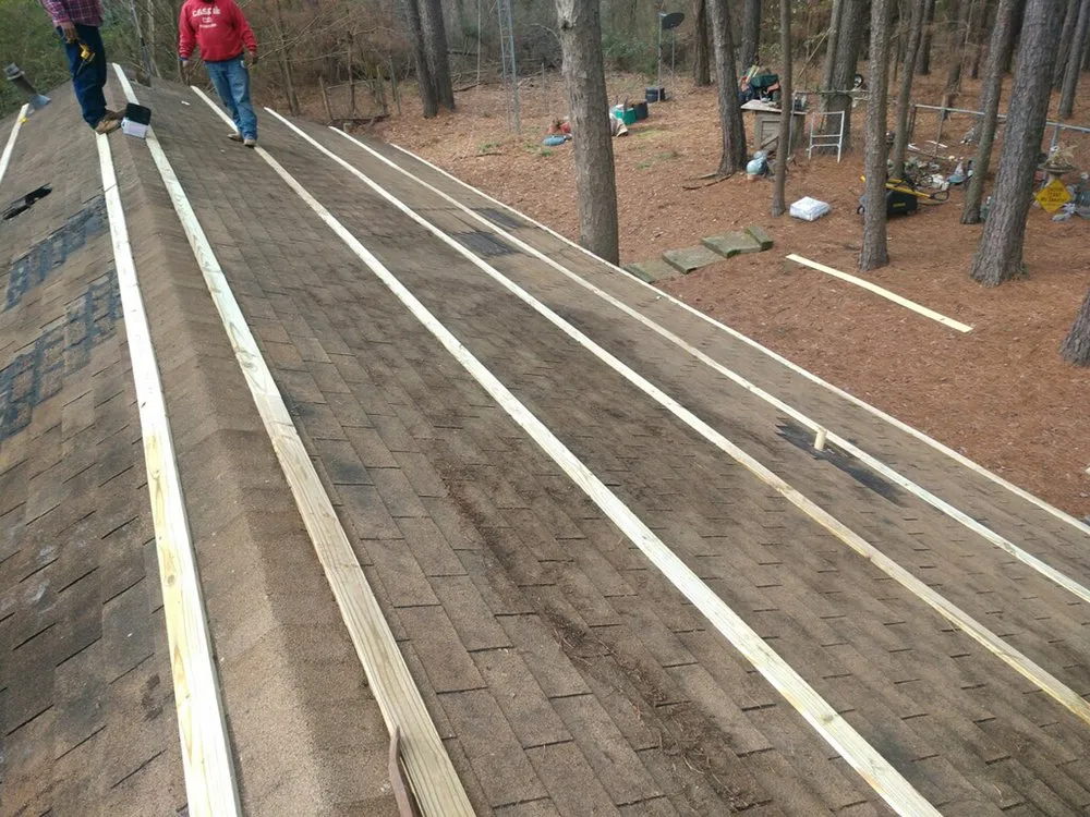 Slide of El Sol Roofing