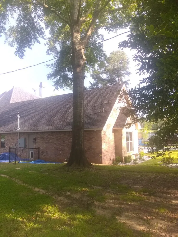 Slide of El Sol Roofing