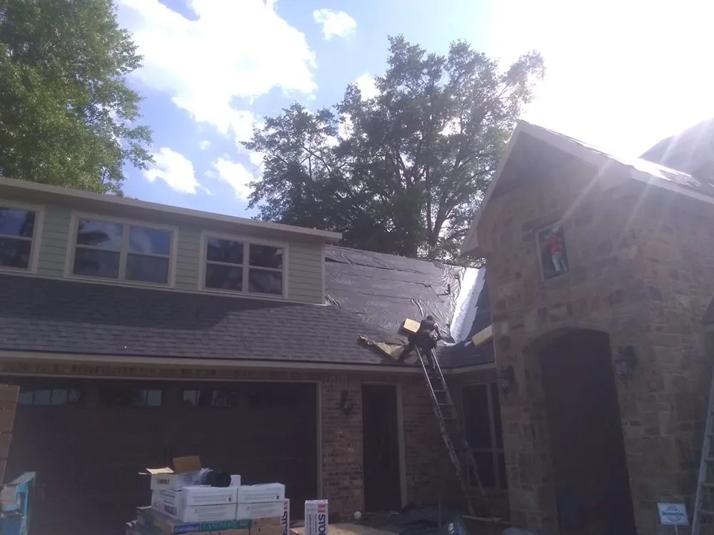 Slide of El Sol Roofing