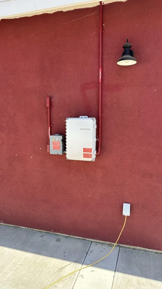 Slide of Elbac Solar