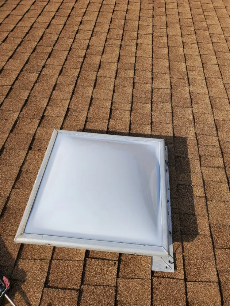 Slide of Eleazars Roofing