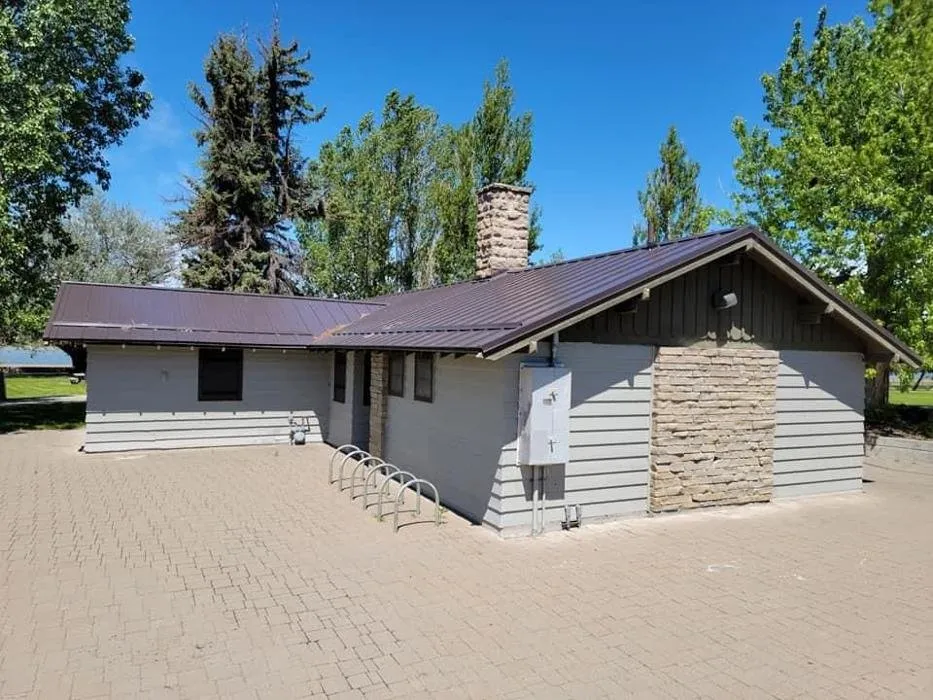 Slide of Electric City Roofing