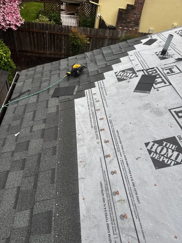 Slide of Elevate General Contractors