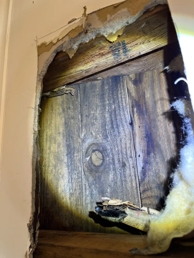 Slide of Eley’s Roofing