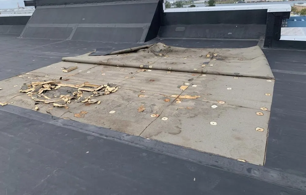 Slide of Eley’s Roofing