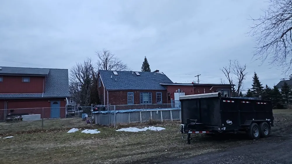 Slide of Elf Roofing and Siding