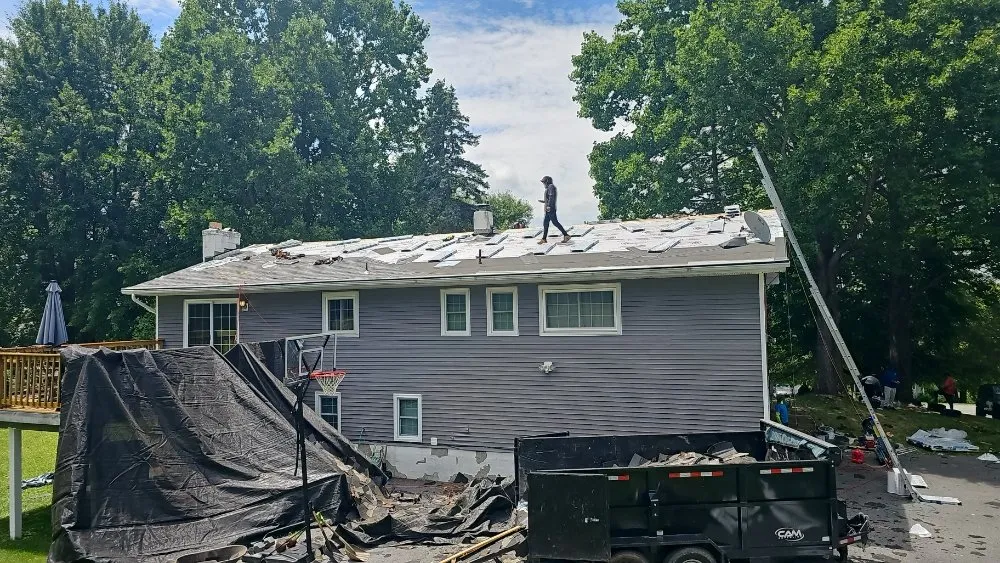 Slide of Elf Roofing and Siding