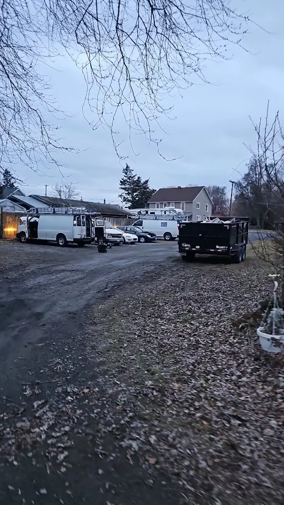 Slide of Elf Roofing and Siding