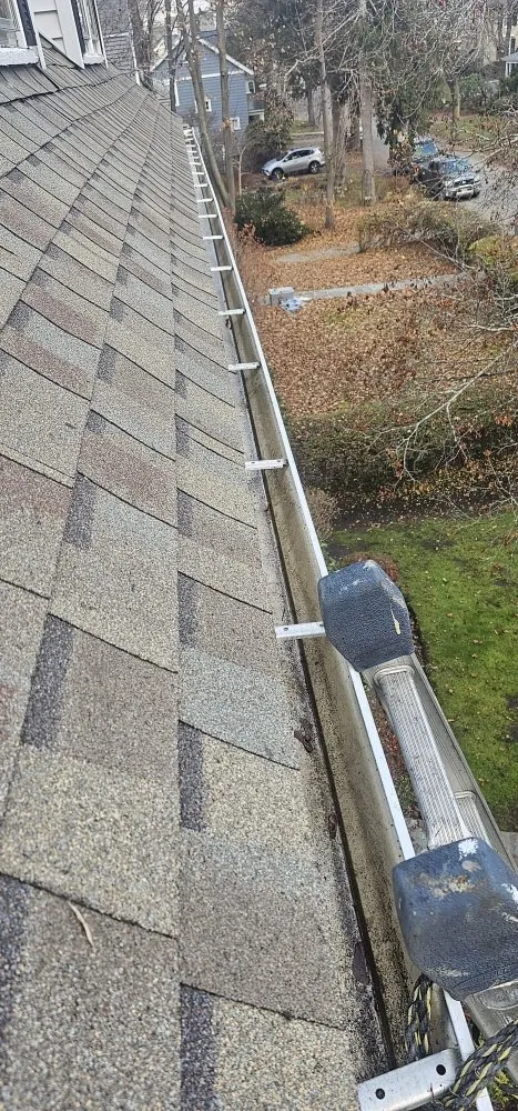 Slide of Elf Roofing and Siding