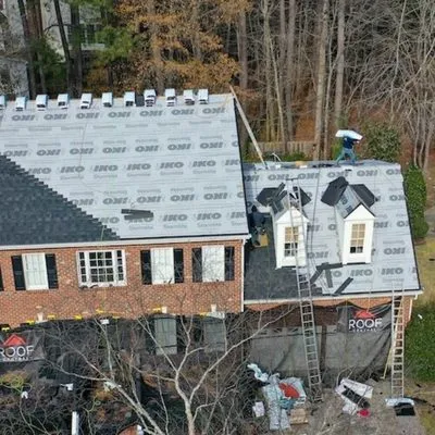 Elf Roofing and Siding Logo