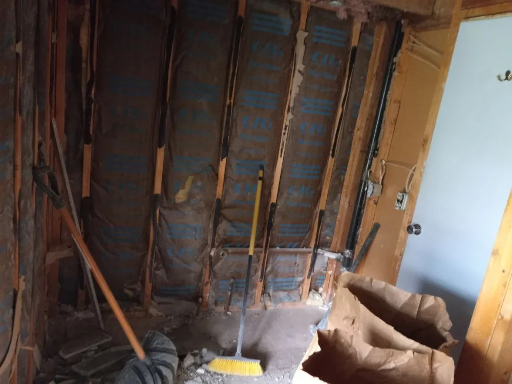 Slide of Eli is Home Improvement