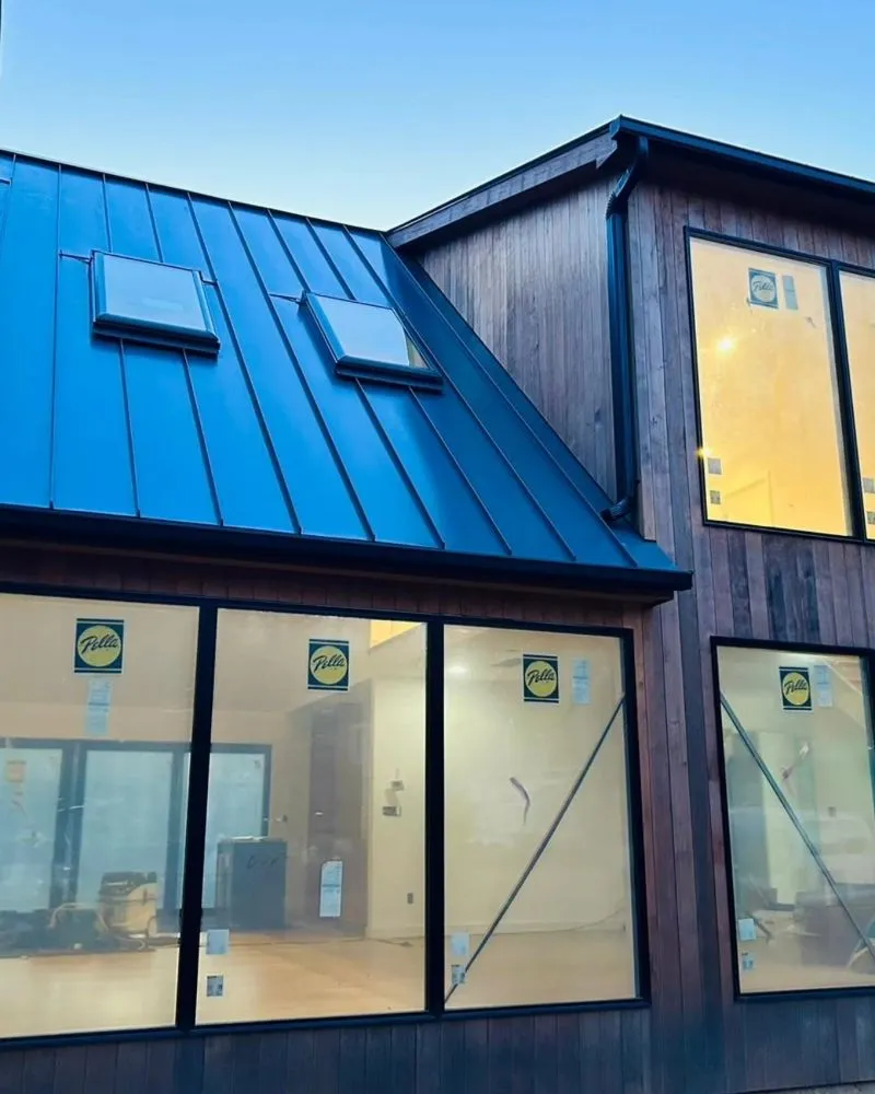 Slide of Eli Seamless Gutters