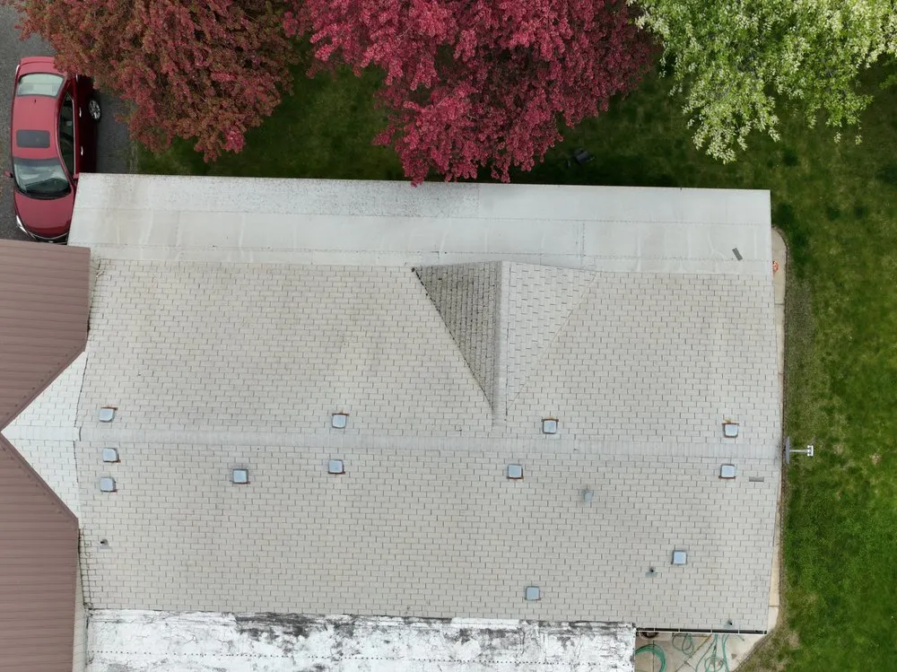 Top-rated flat roof repair for fast service in Irrigan, OR by Elias Construction Services