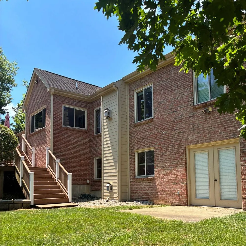 Slide of Eli's Roofing