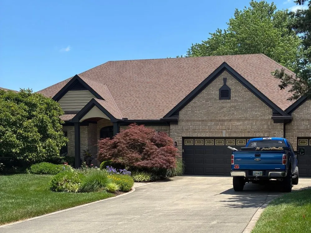 Slide of Eli's Roofing