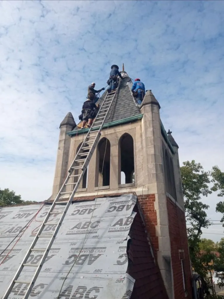 Slide of Eli's Roofing