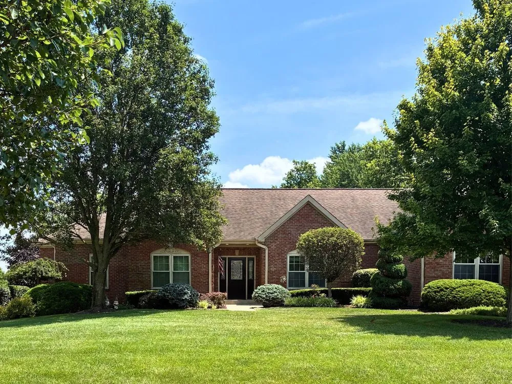 Slide of Eli's Roofing