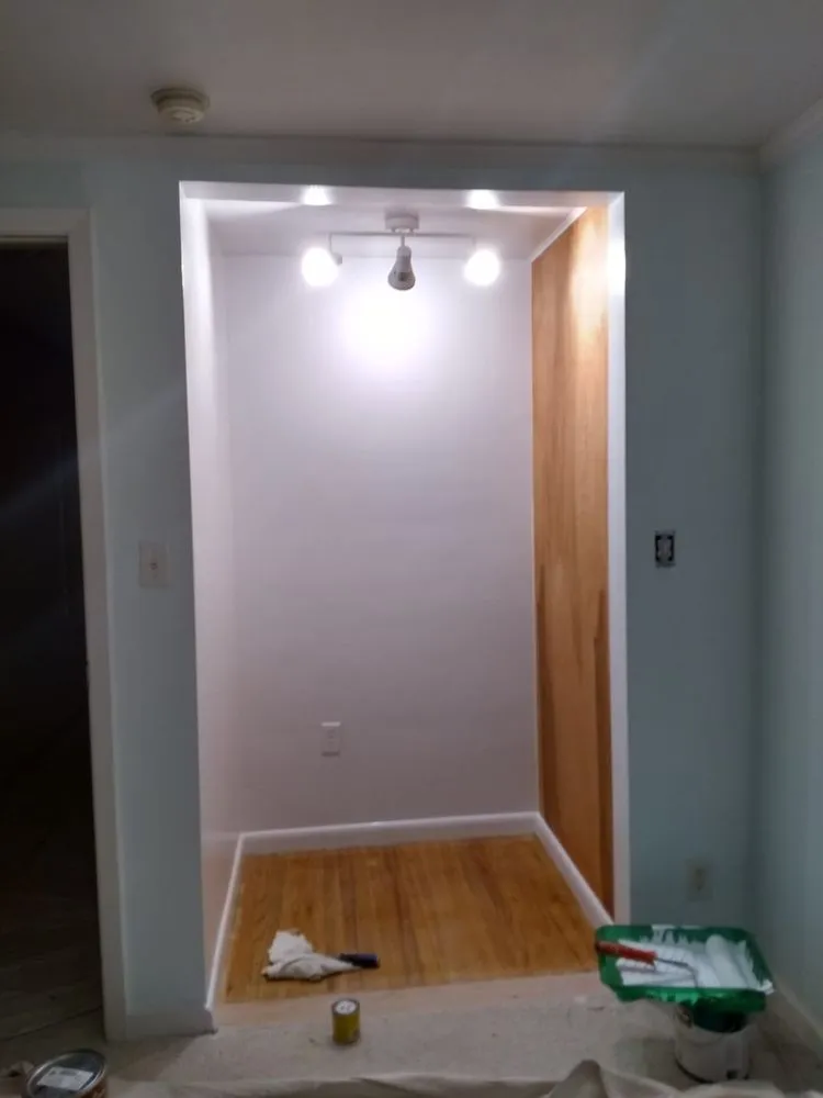 Slide of Eliseo General Contractor