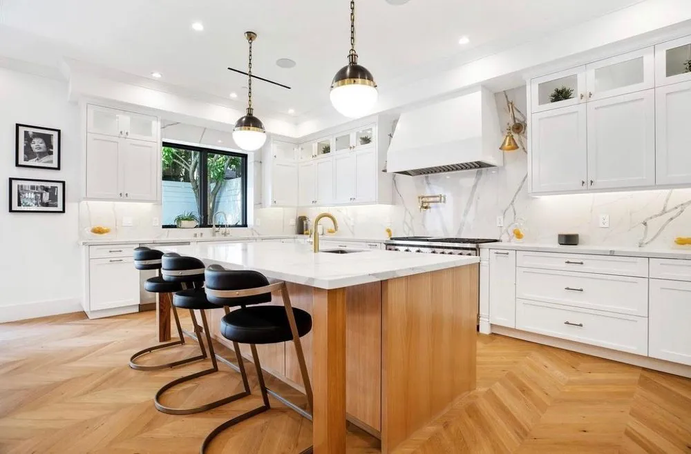 Slide of Elit Builders