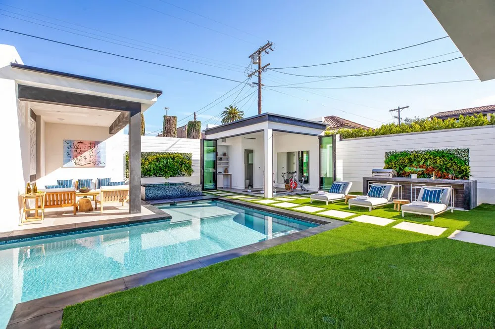 Slide of Elit Development