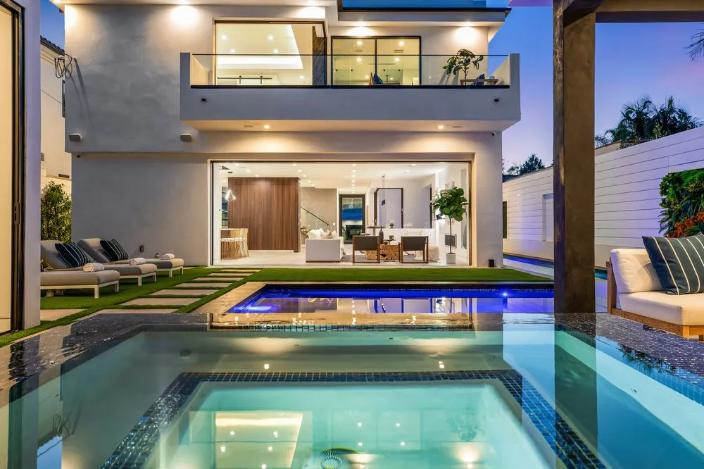 Slide of Elit Development