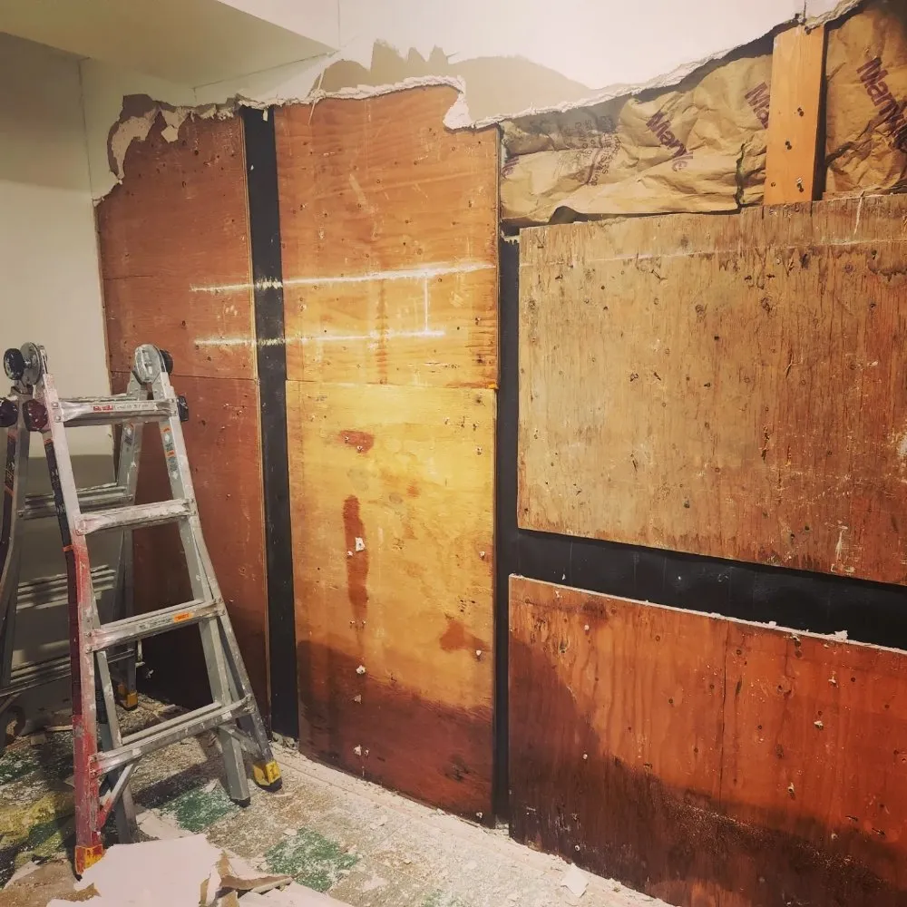 Slide of Elite 1 Restoration