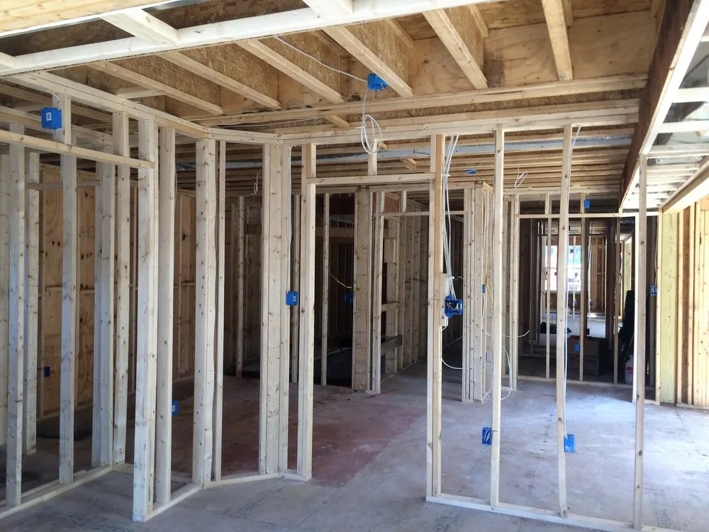 Slide of Elite Certified Contractors