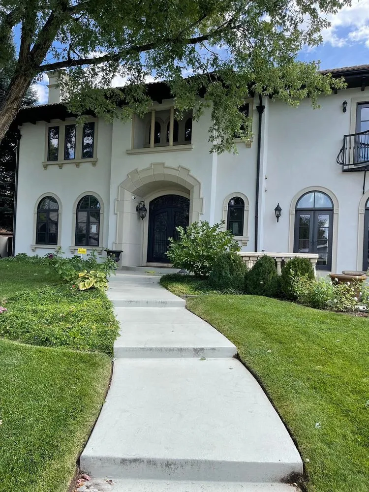 Slide of Elite Colorado Custom Builders