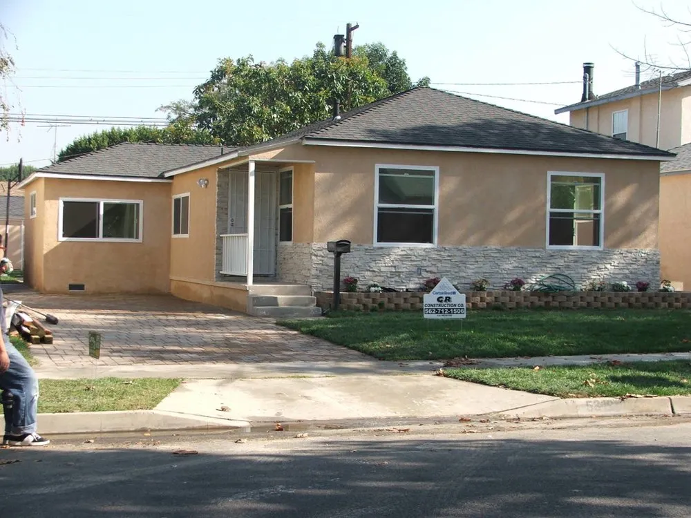 Slide of Elite Construction Service