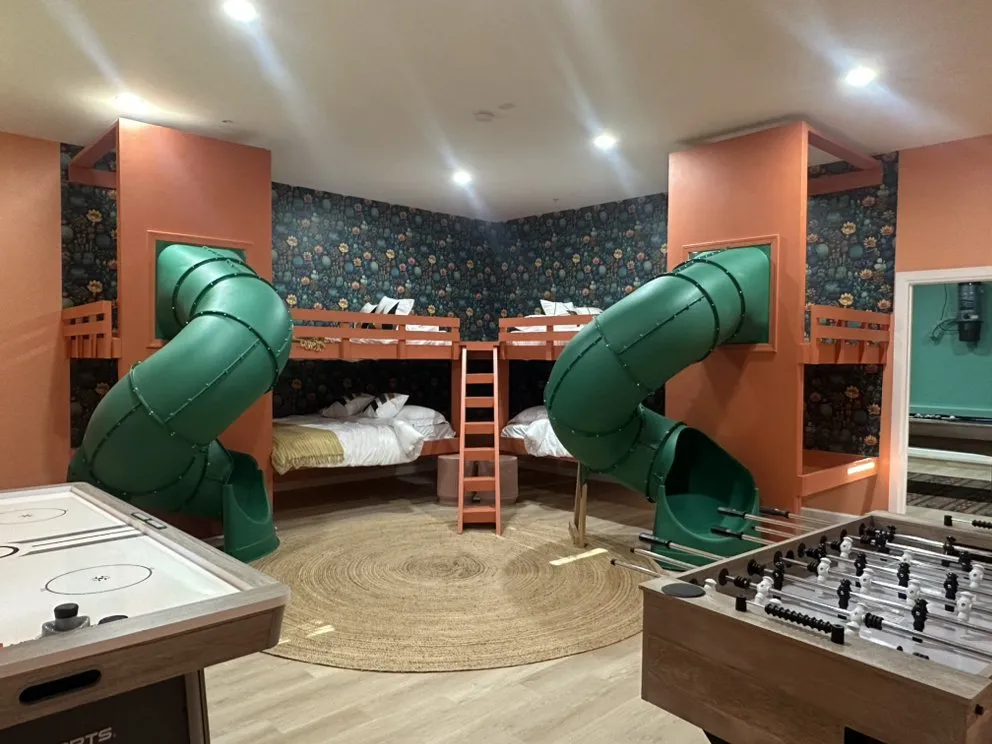 Slide of Elite Construction Service