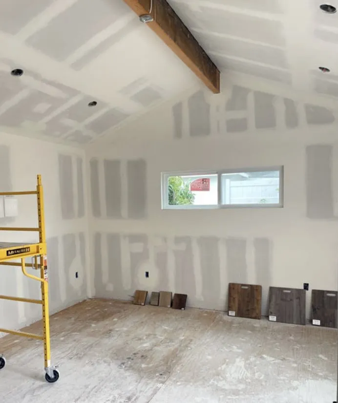 Slide of Elite Contractors