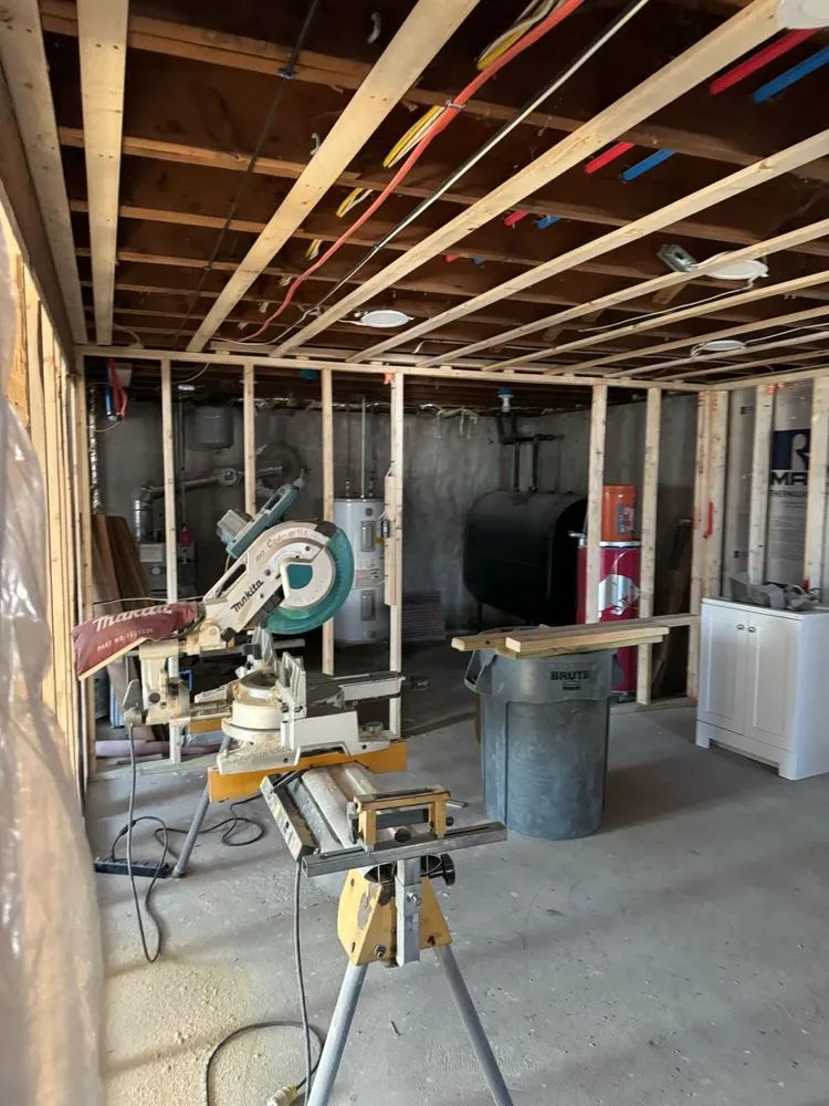 Slide of Elite Contractors