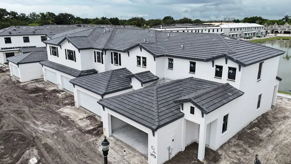 Slide of Elite Cover Roofing